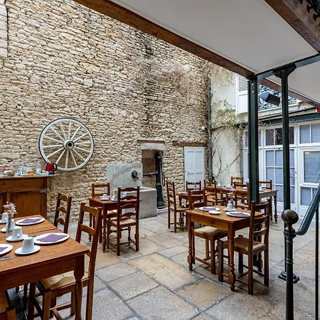 Des Tonneliers Hotel