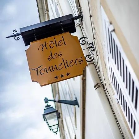Des Tonneliers ホテル 3*