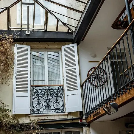 ホテル Des Tonneliers ボーヌ