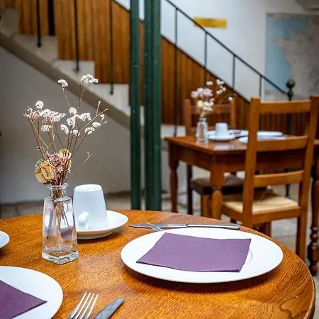 Des Tonneliers 3* ボーヌ