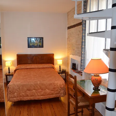 ホテル Des Tonneliers ボーヌ