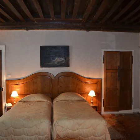 ホテル Des Tonneliers 3*