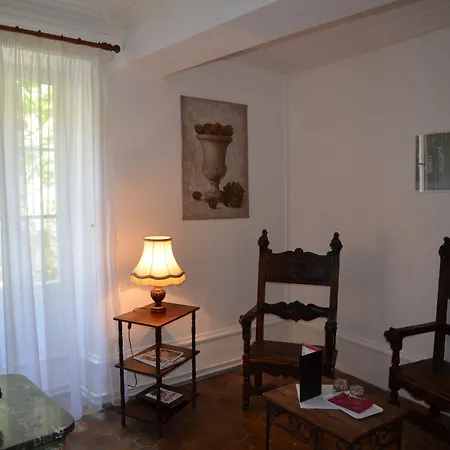 Des Tonneliers 3* ボーヌ