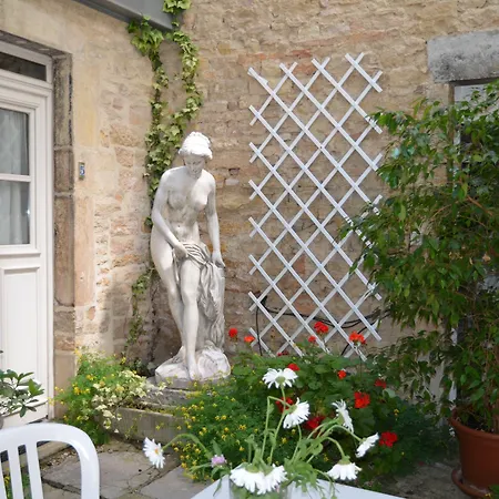 Des Tonneliers Beaune (Cote d'Or)