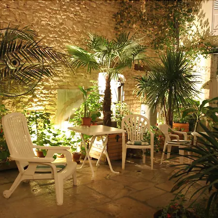 Des Tonneliers Hotel