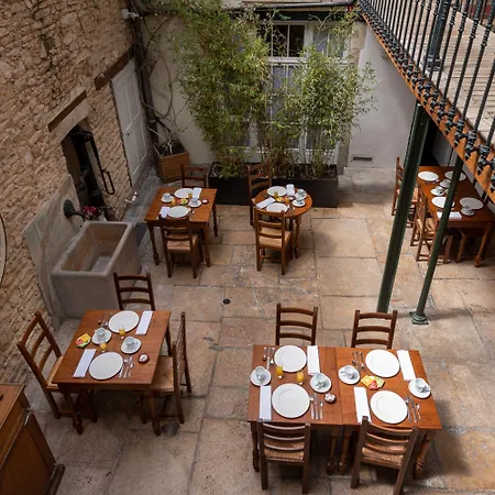 ホテル Des Tonneliers