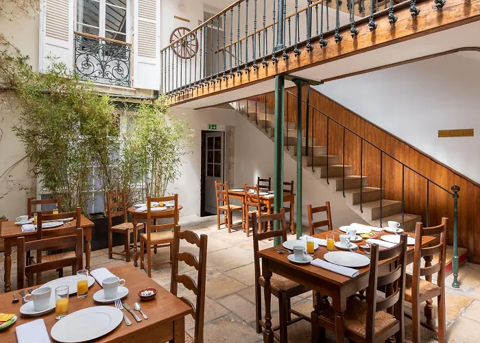 Des Tonneliers Szálloda Beaune